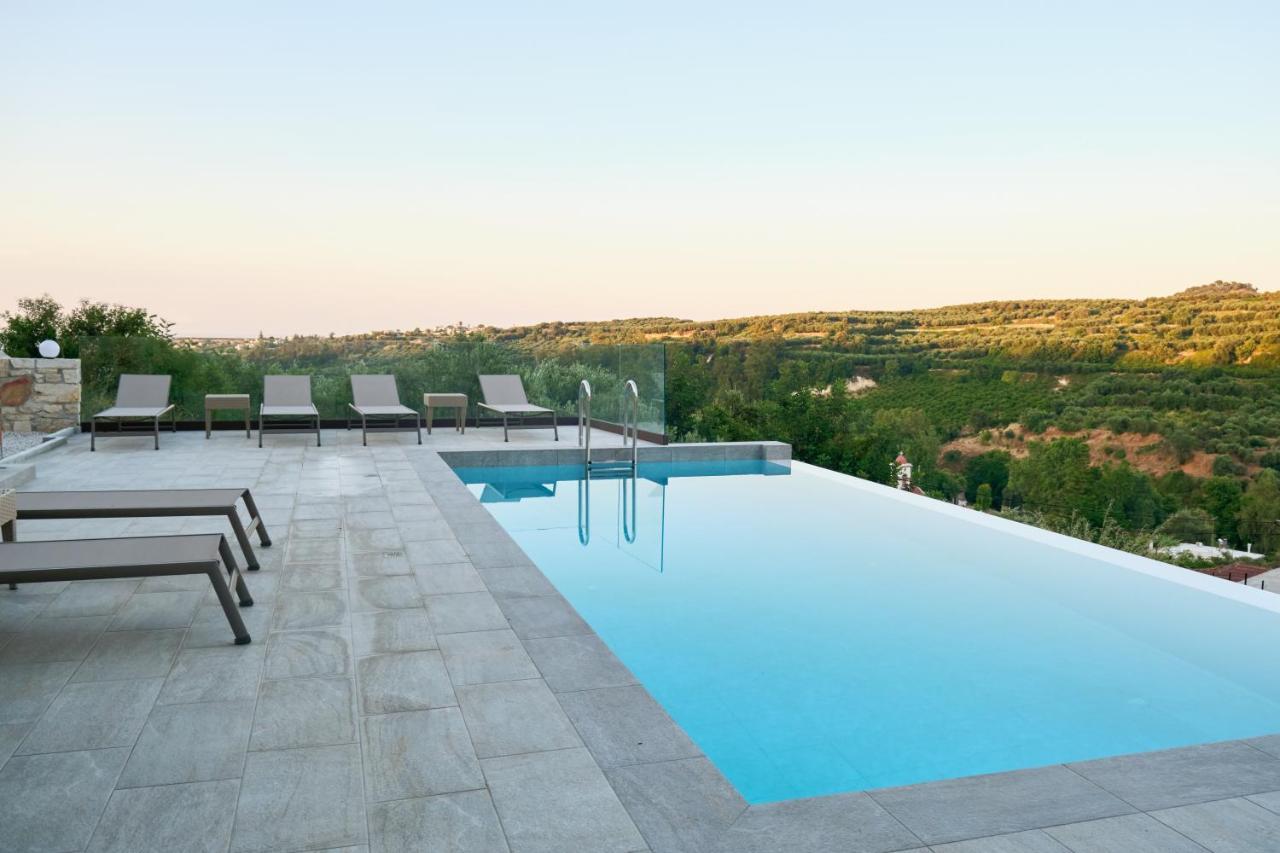 Villa Olive Valley Loutraki  ภายนอก รูปภาพ