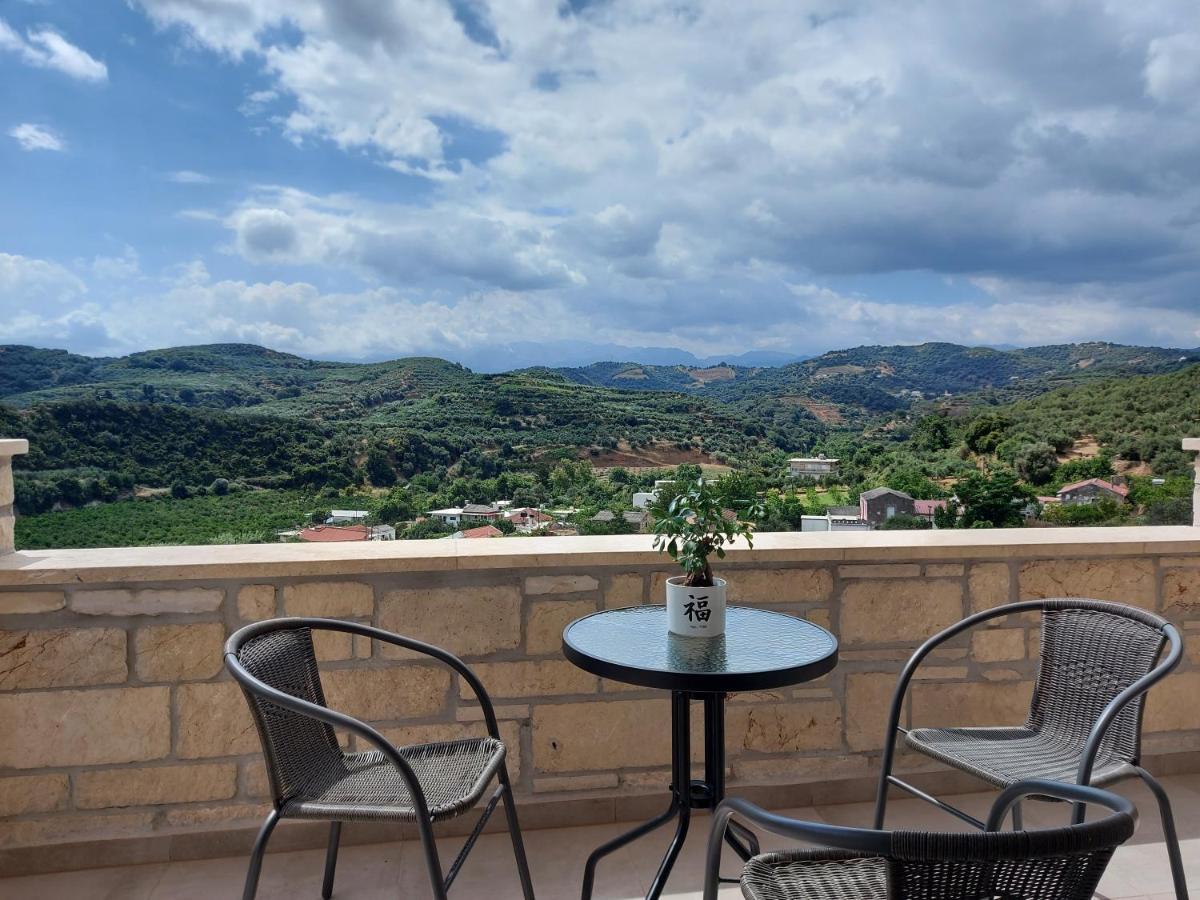 Villa Olive Valley Loutraki  ภายนอก รูปภาพ