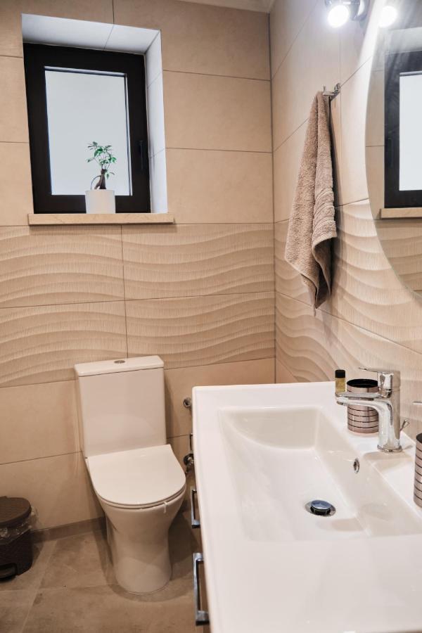 Villa Olive Valley Loutraki  ภายนอก รูปภาพ